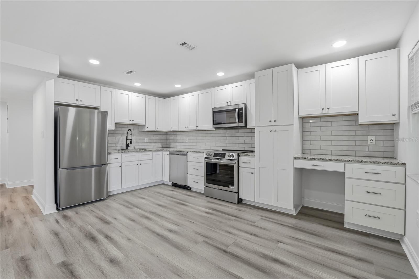 TRADEWINDS CONDO - Residential Lease