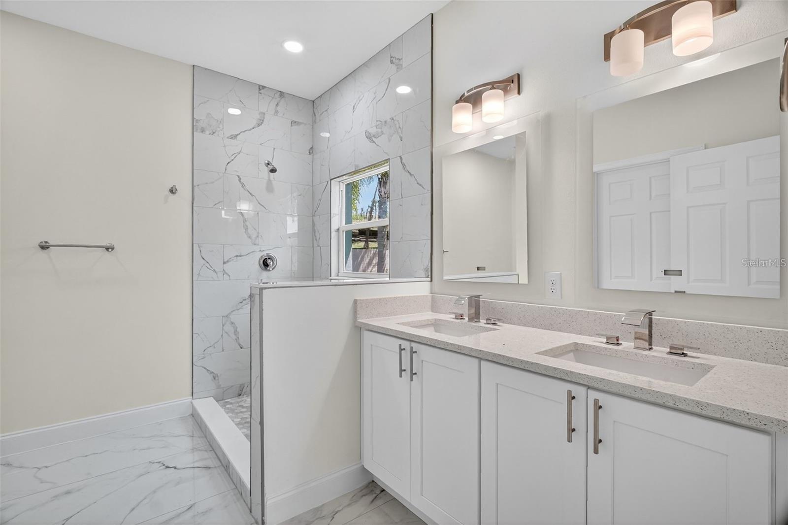 TWIN LAKES ESTATES, PHASE III - Residential