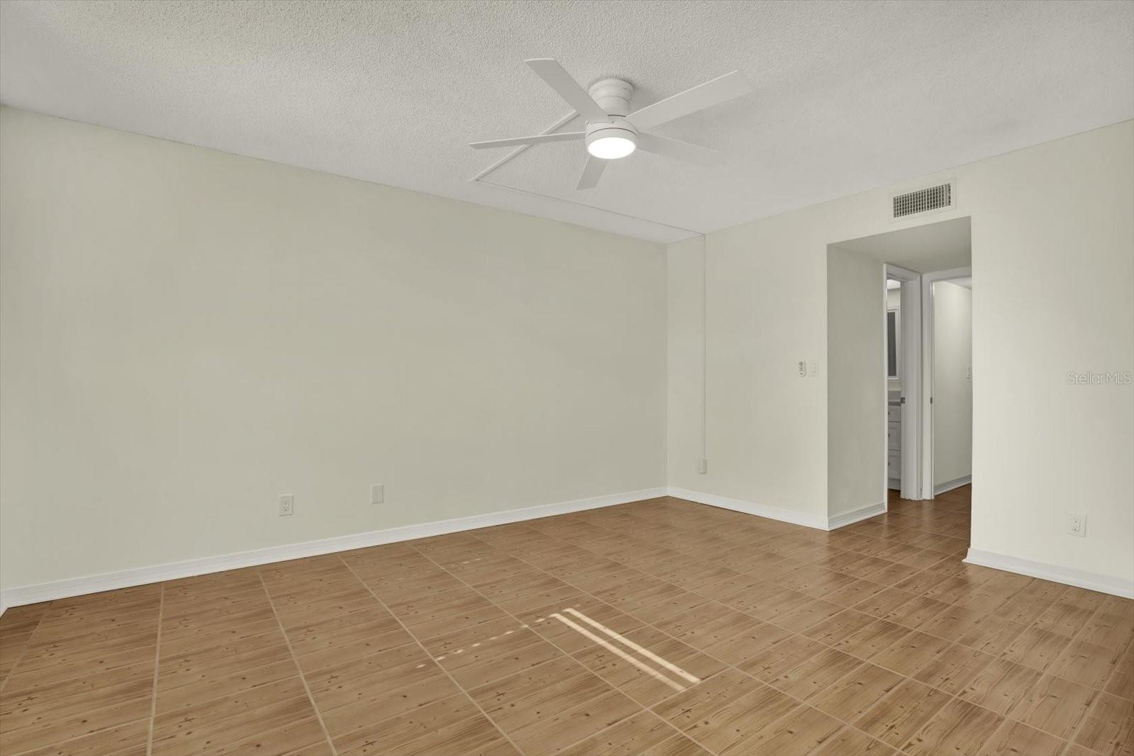 WINSTON PARK NORTHEAST - Residential
