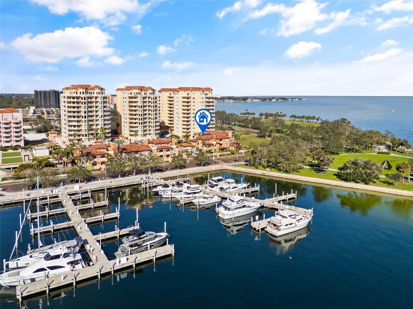 VINOY PLACE CONDO - Residential
