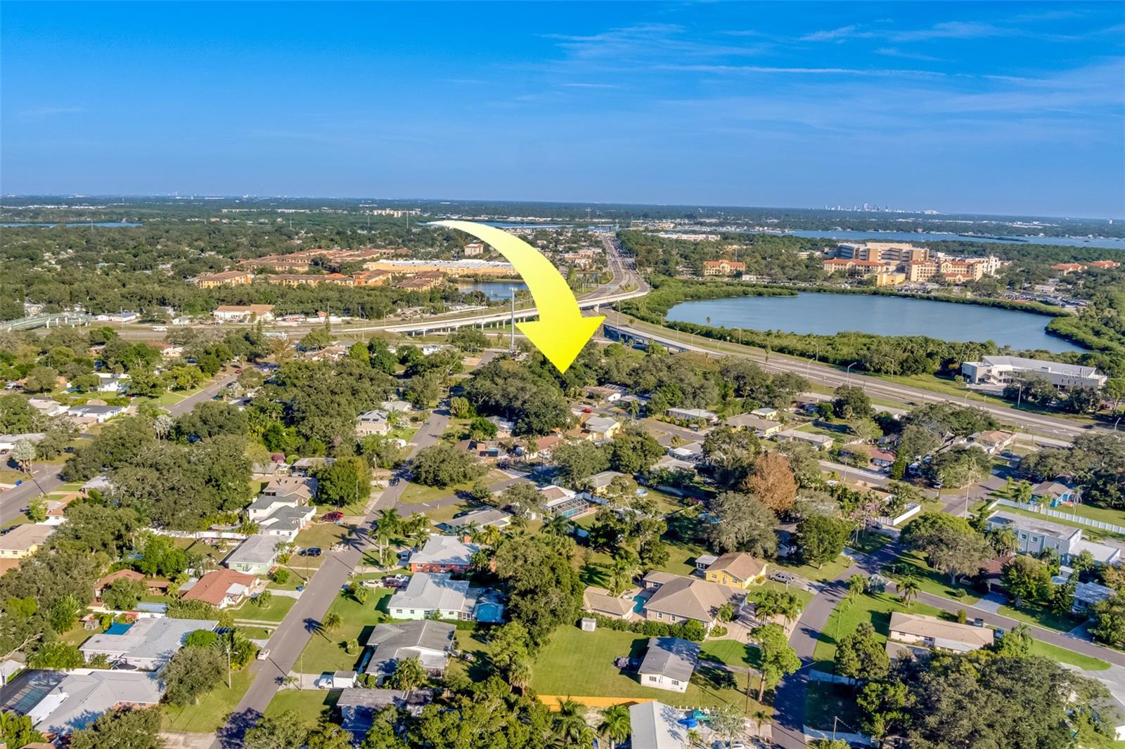 EDGEWATER ESTATES - Residential Lease