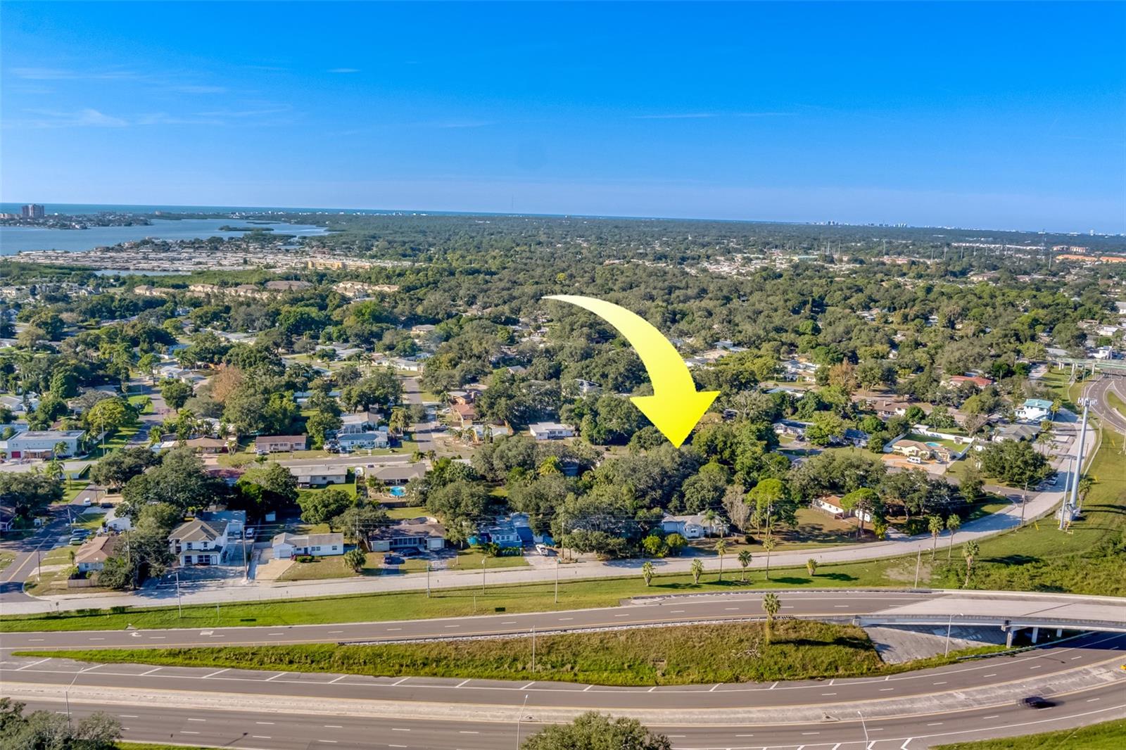 EDGEWATER ESTATES - Residential Lease