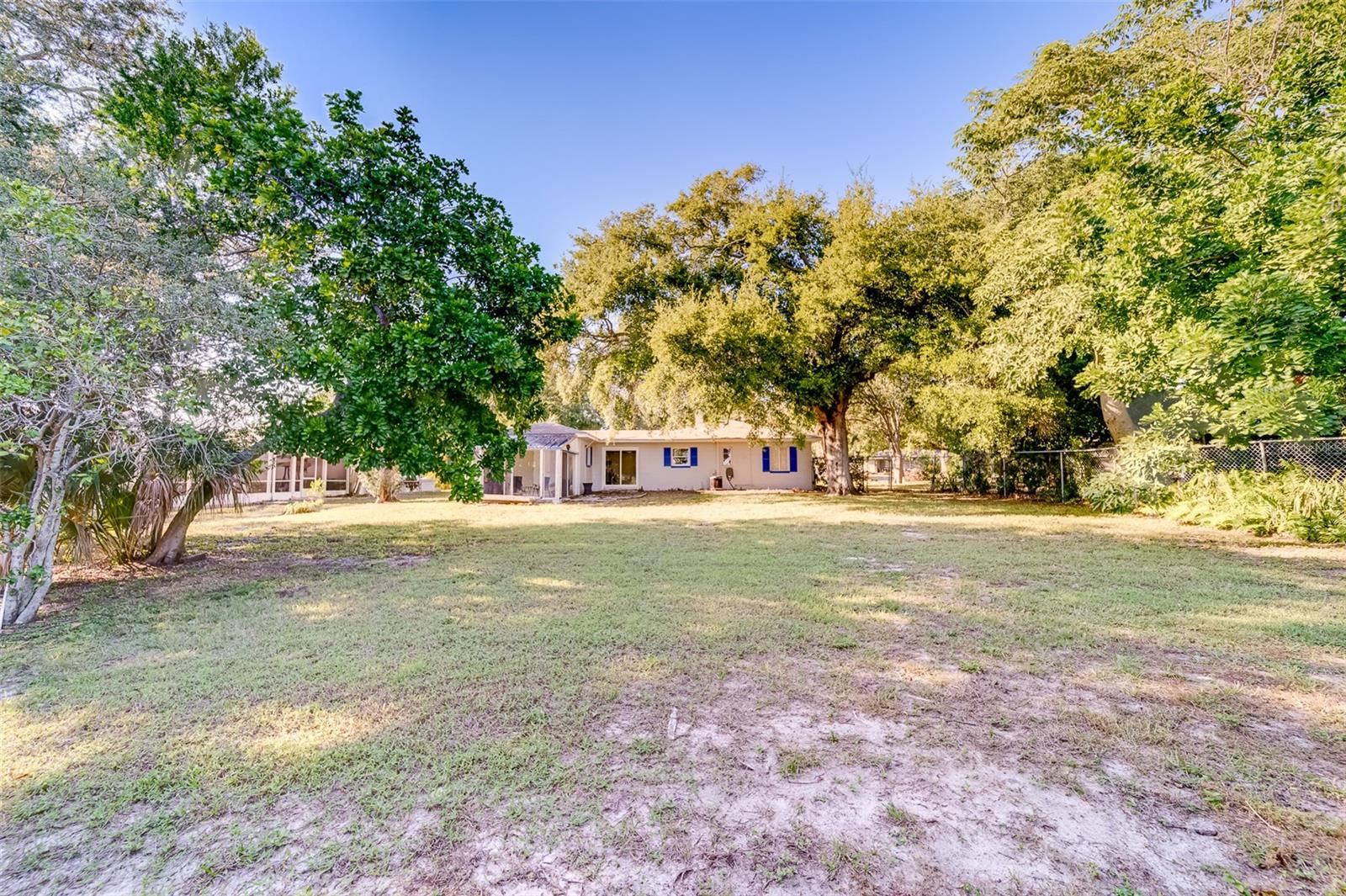 EDGEWATER ESTATES - Residential Lease