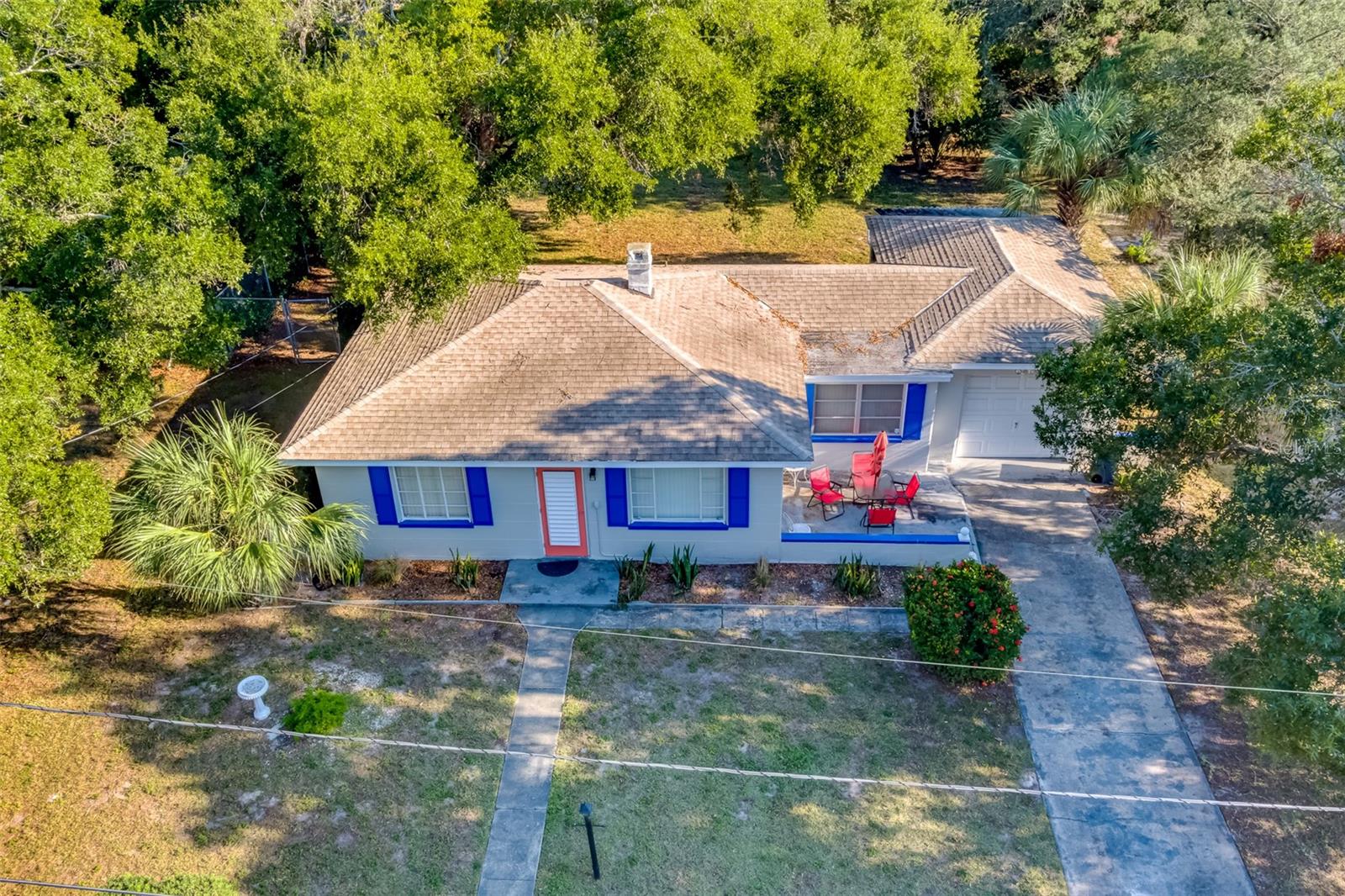 EDGEWATER ESTATES - Residential Lease