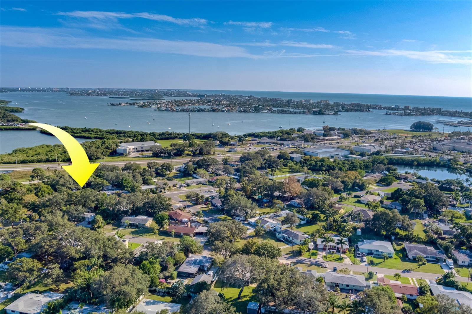 EDGEWATER ESTATES - Residential Lease