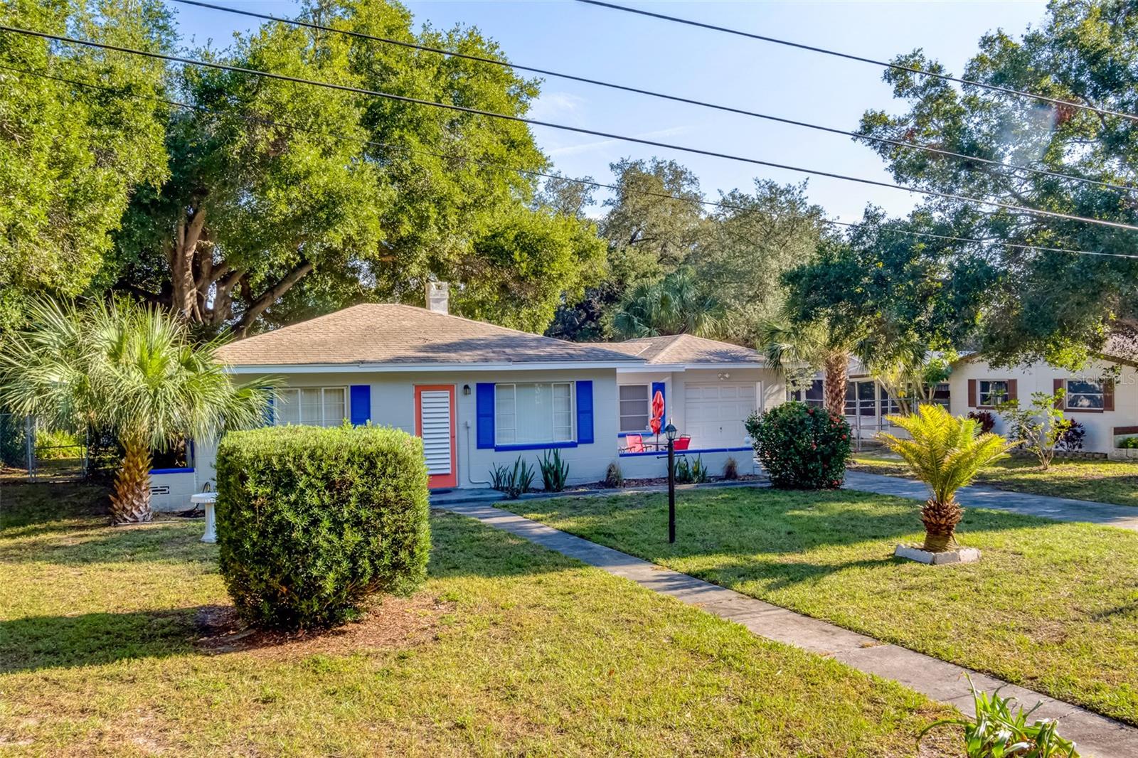 EDGEWATER ESTATES - Residential Lease