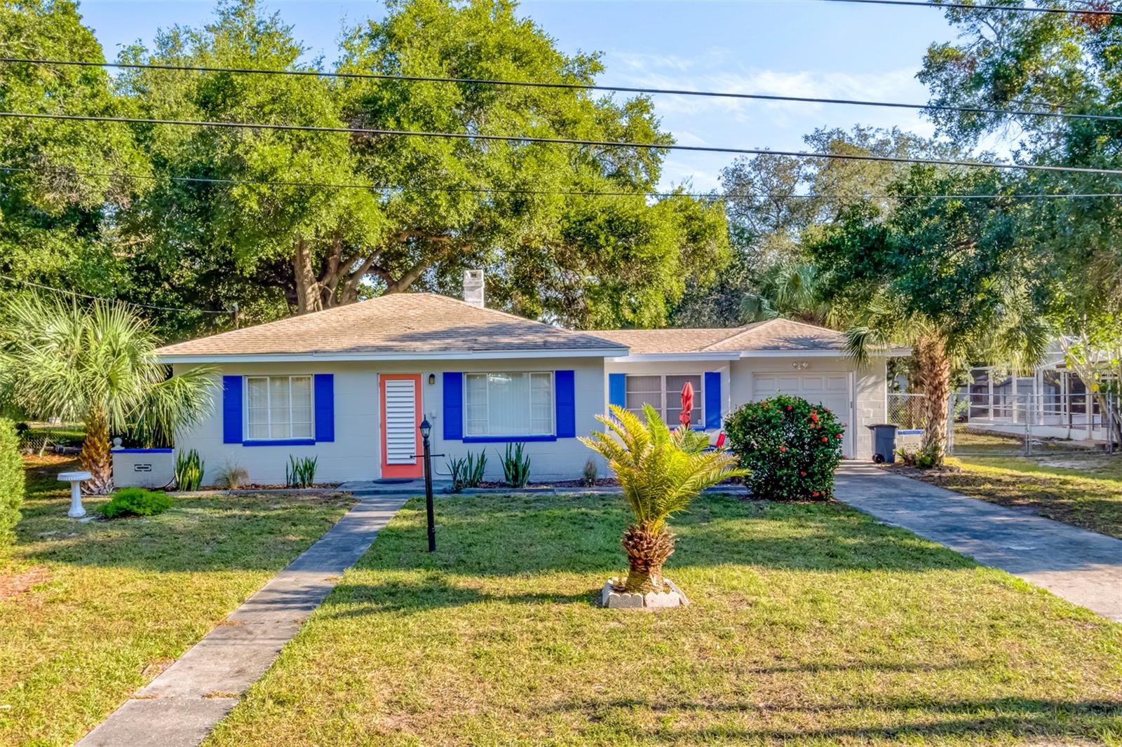 EDGEWATER ESTATES - Residential Lease