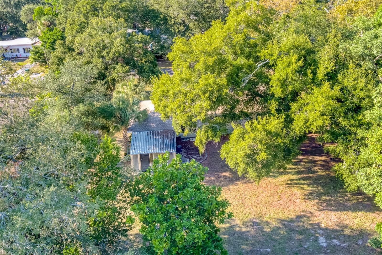 EDGEWATER ESTATES - Residential Lease