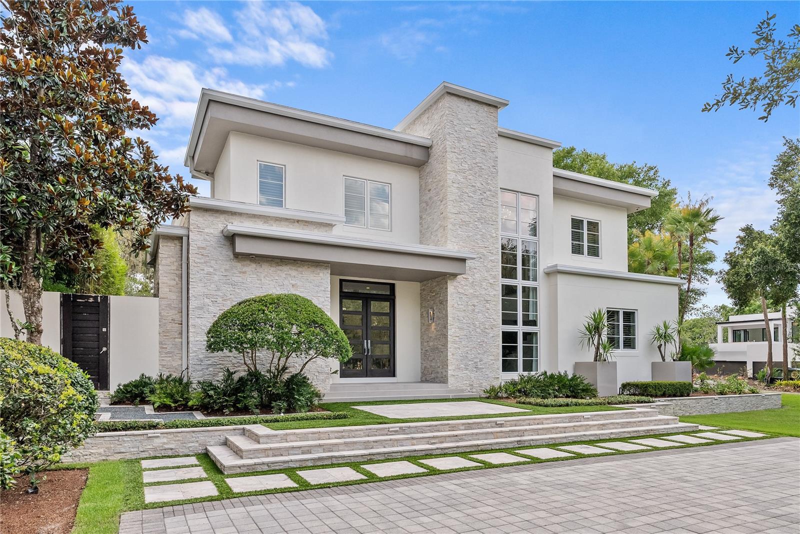 FOREST HILLS - Residential