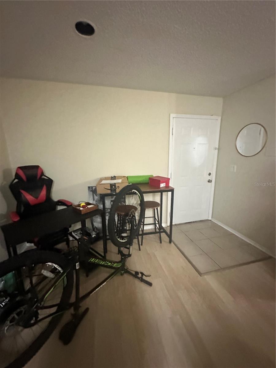 THE LANDINGS OF TAMPA A CONDOM - Residential
