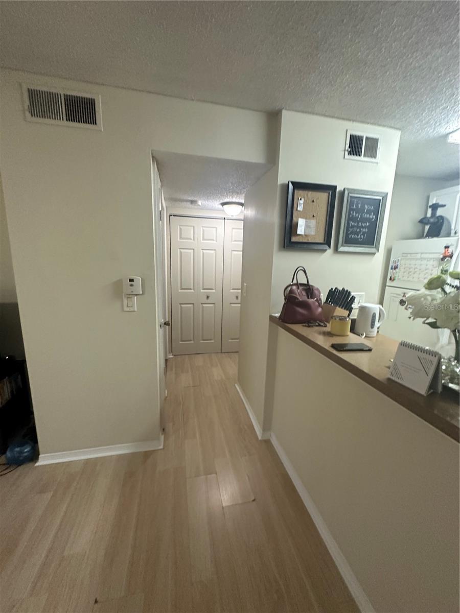 THE LANDINGS OF TAMPA A CONDOM - Residential