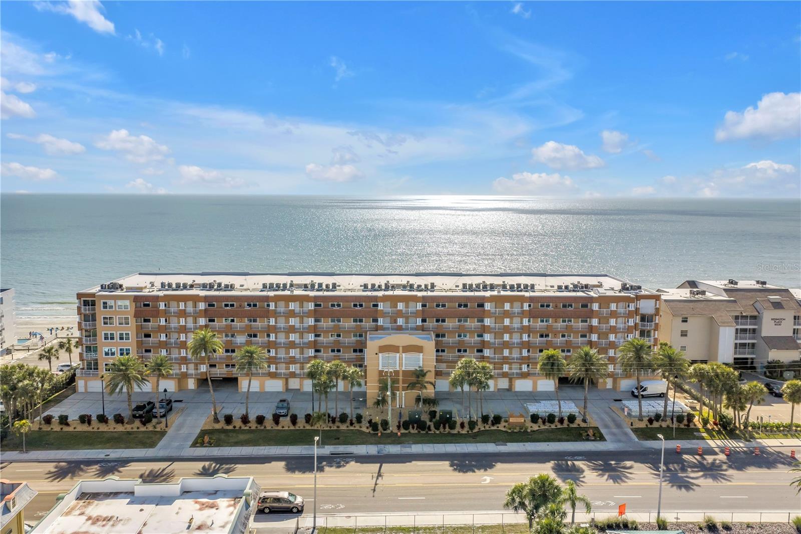 LA CONTESSA CONDO - Residential