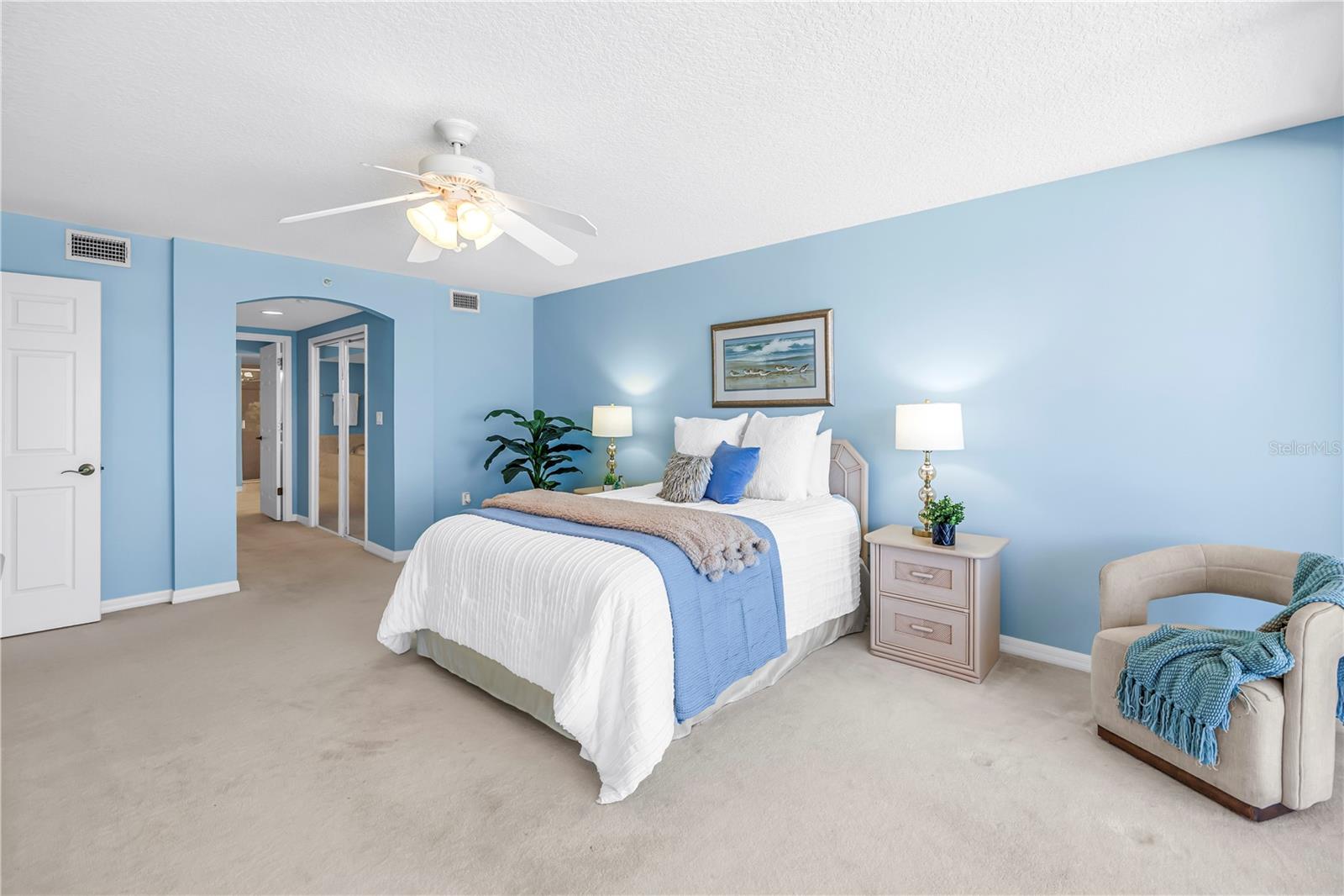 LA CONTESSA CONDO - Residential