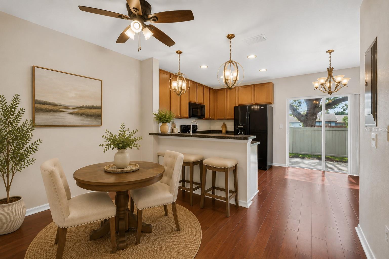 SAWGRASS VILLAGE - Residential