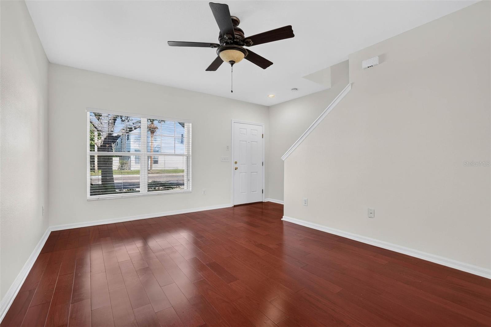 SAWGRASS VILLAGE - Residential