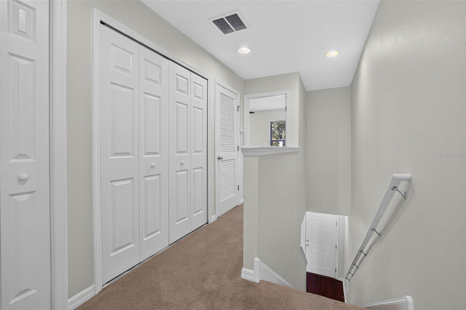 SAWGRASS VILLAGE - Residential