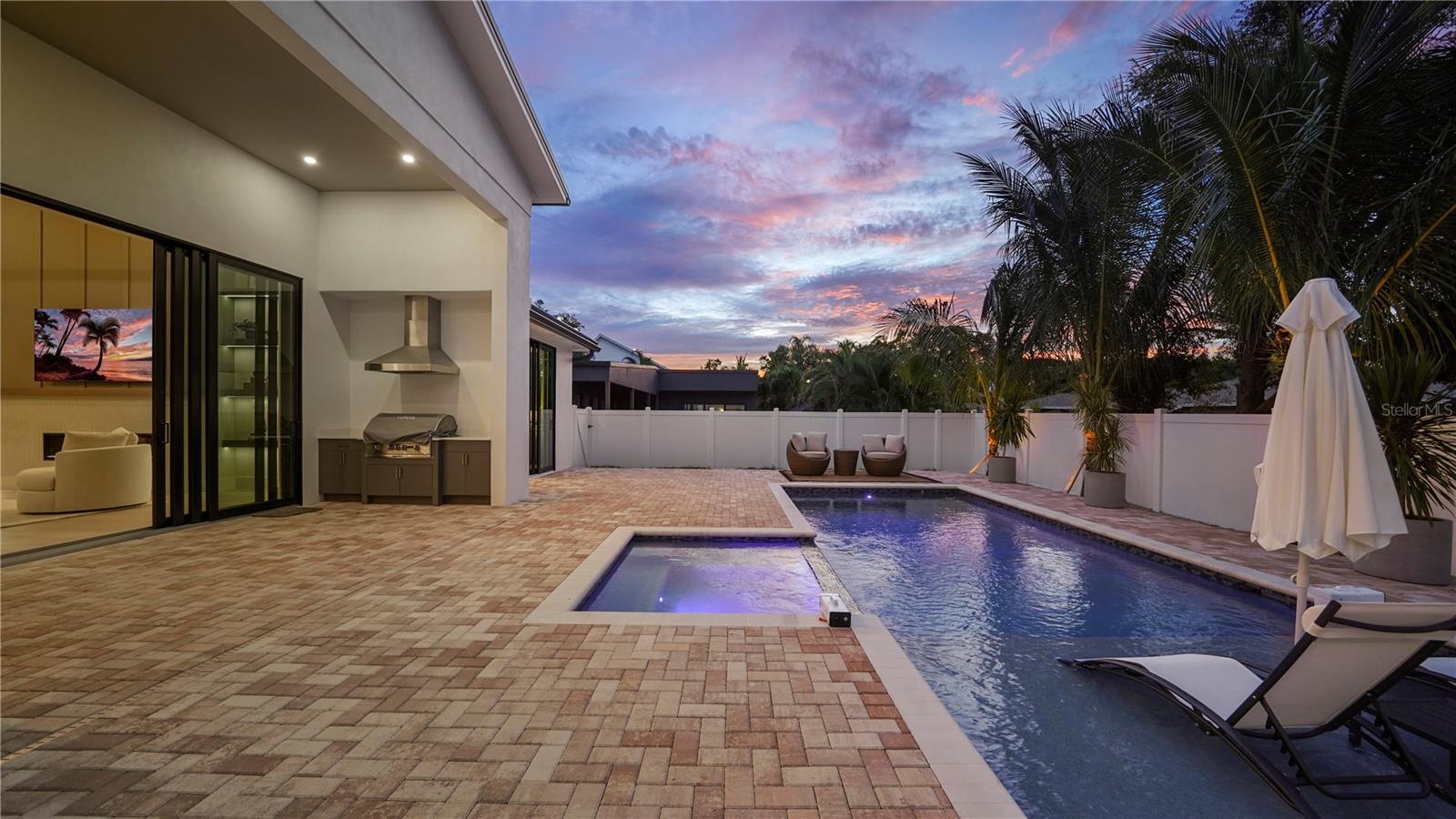 HARTLAND PARK - Residential