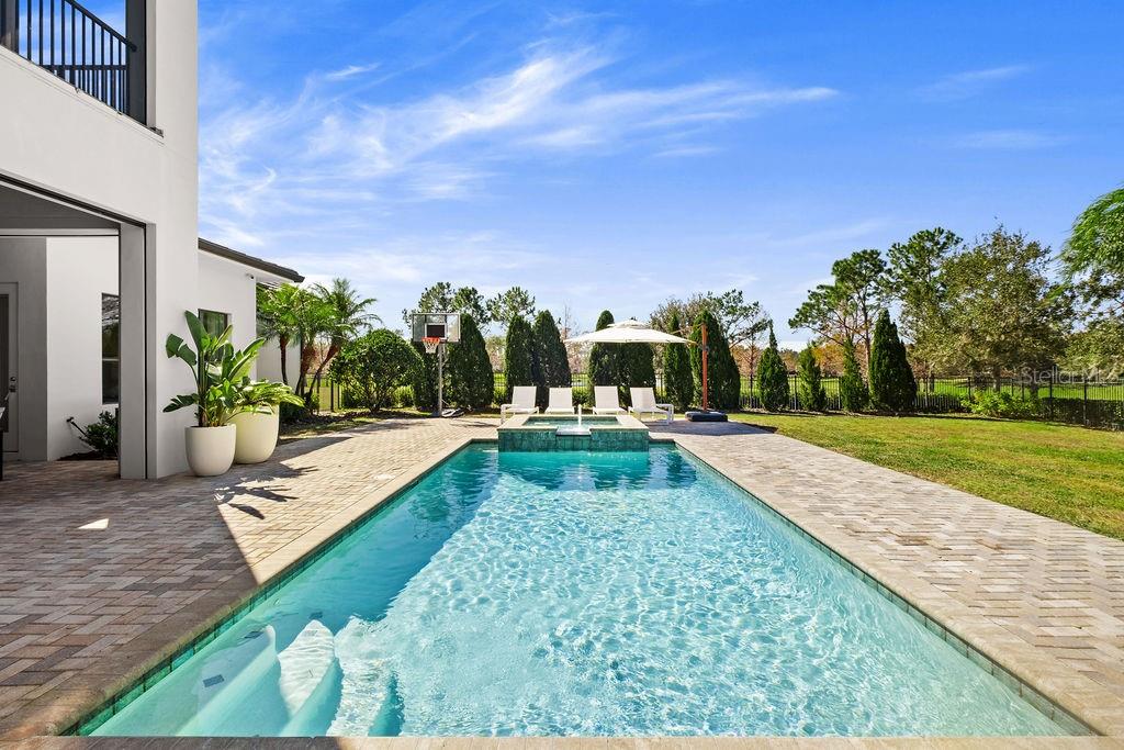 KEENES POINTE - Residential