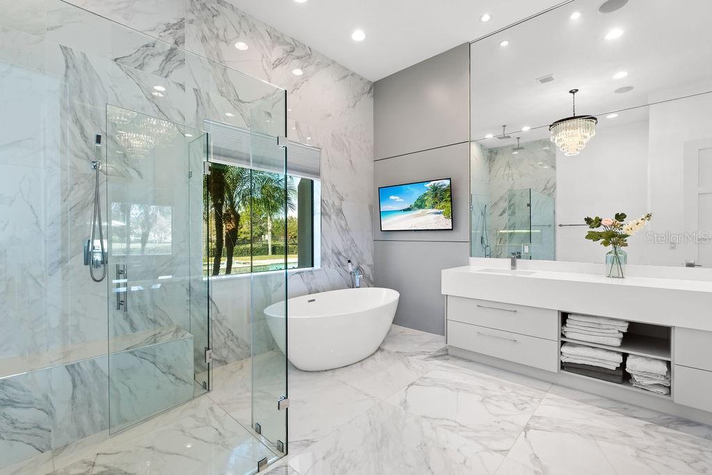 KEENES POINTE - Residential