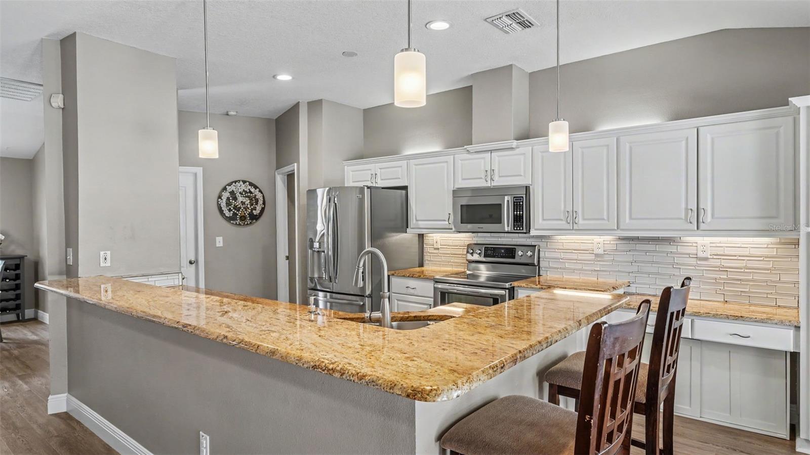 KINGSWAY OAKS UNIT 2 - Residential