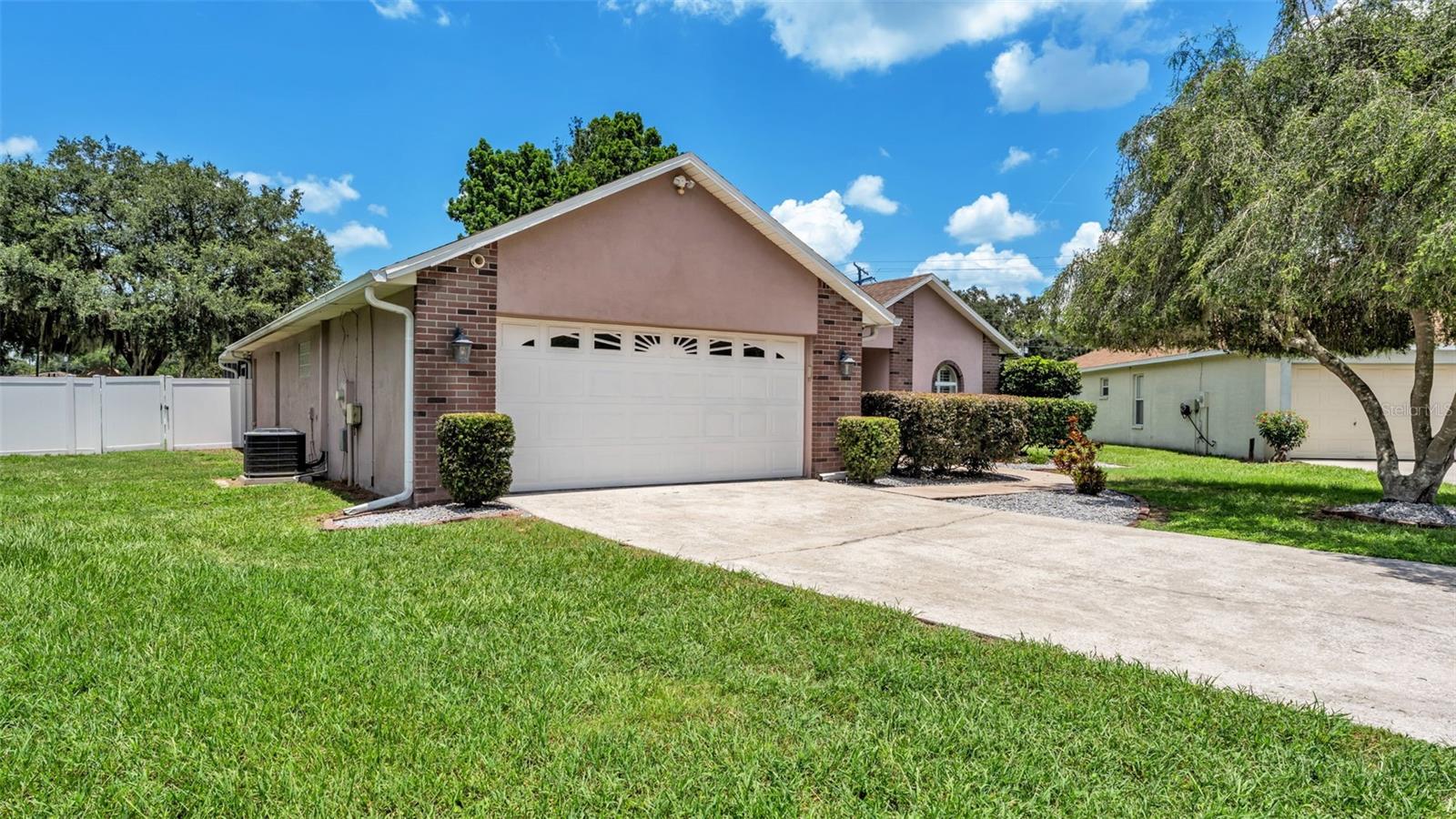 KINGSWAY OAKS UNIT 2 - Residential