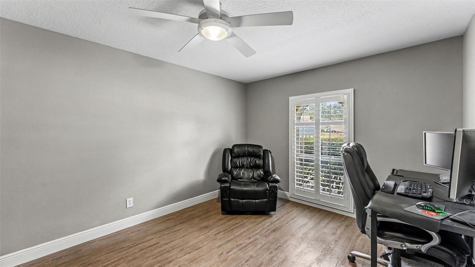 KINGSWAY OAKS UNIT 2 - Residential