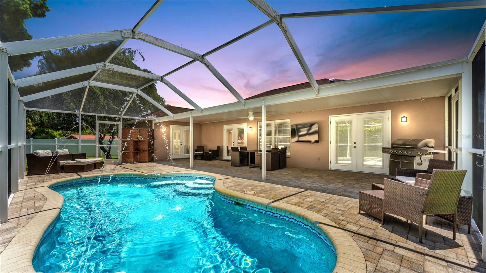KINGSWAY OAKS UNIT 2 - Residential
