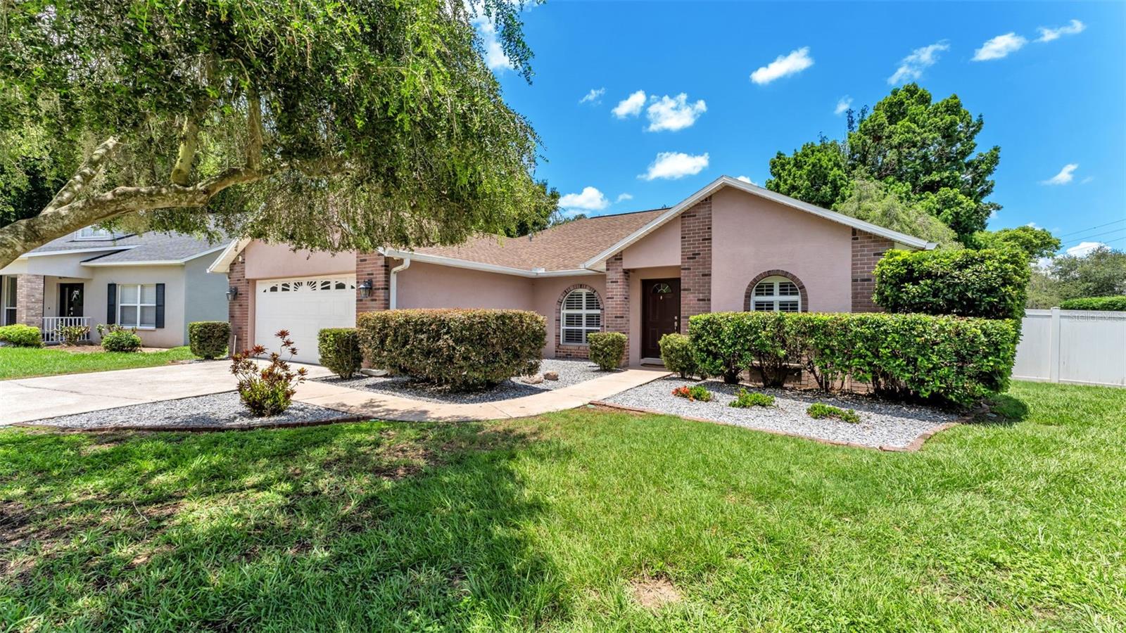 KINGSWAY OAKS UNIT 2 - Residential