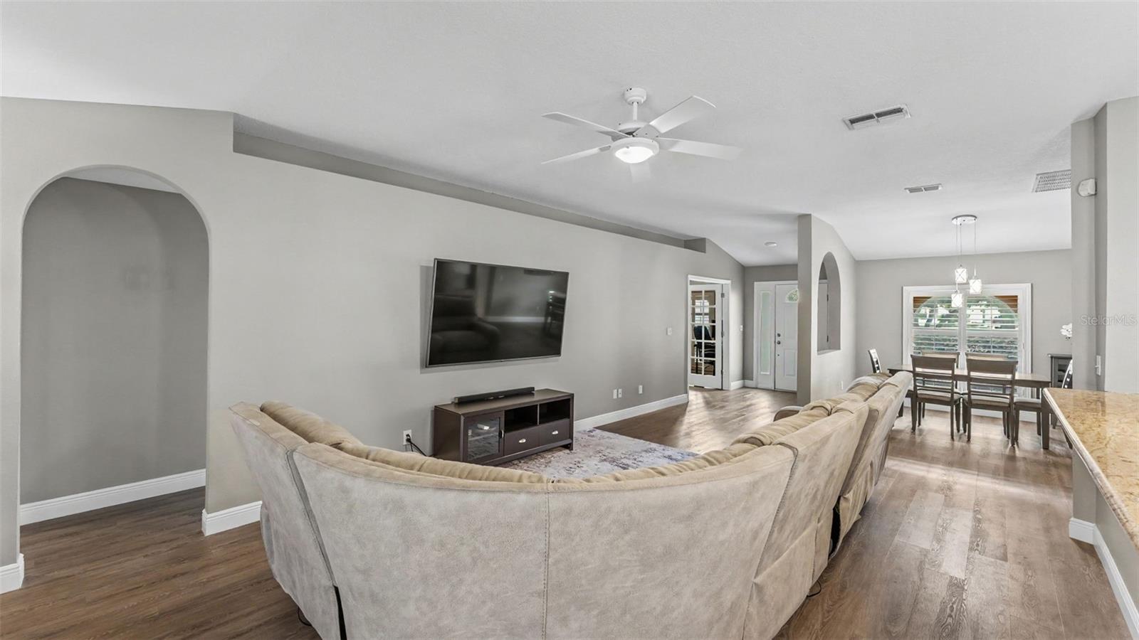 KINGSWAY OAKS UNIT 2 - Residential