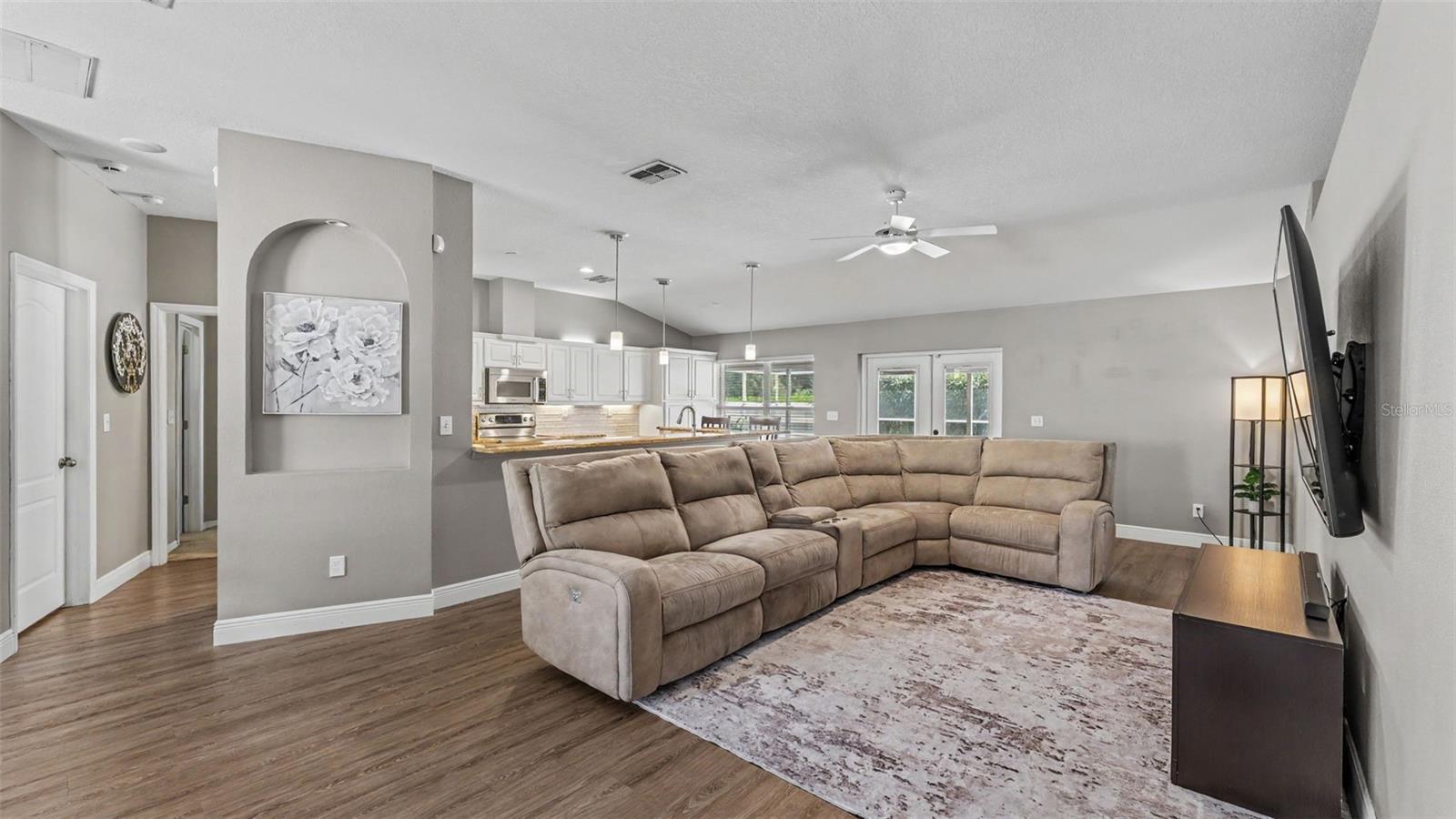 KINGSWAY OAKS UNIT 2 - Residential