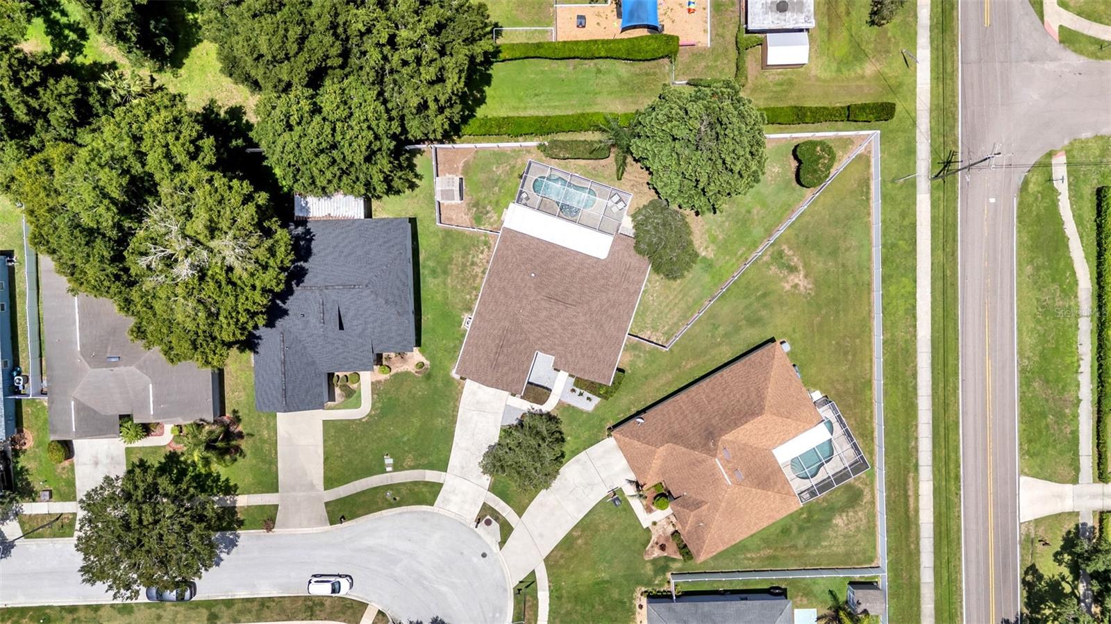 KINGSWAY OAKS UNIT 2 - Residential