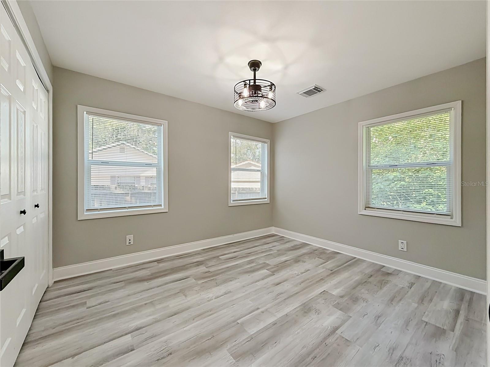 FLOYDS ADD 01 - Residential