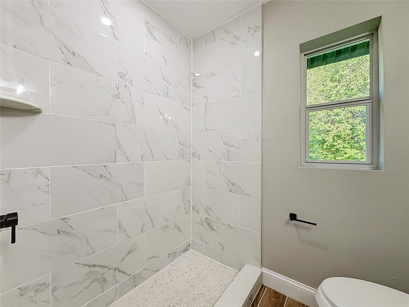 FLOYDS ADD 01 - Residential