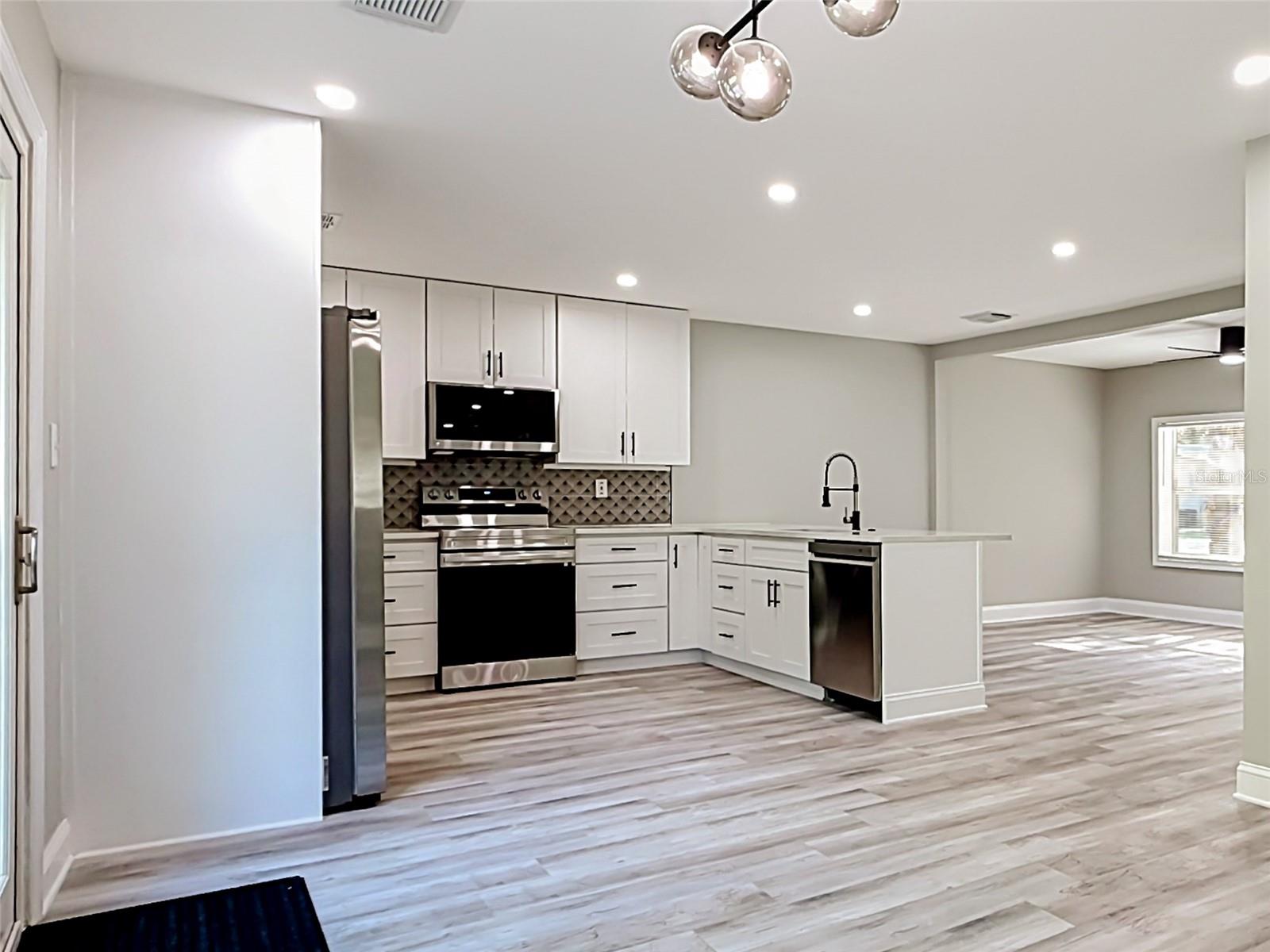 FLOYDS ADD 01 - Residential