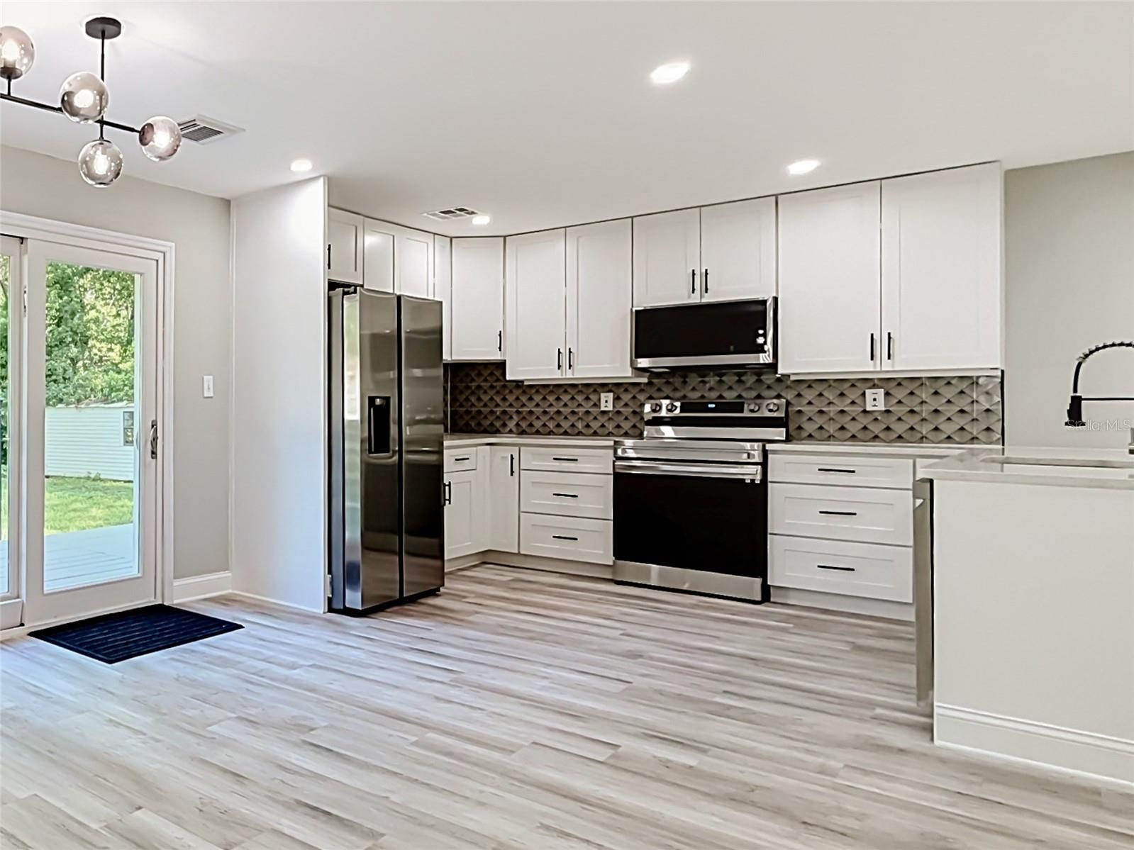 FLOYDS ADD 01 - Residential