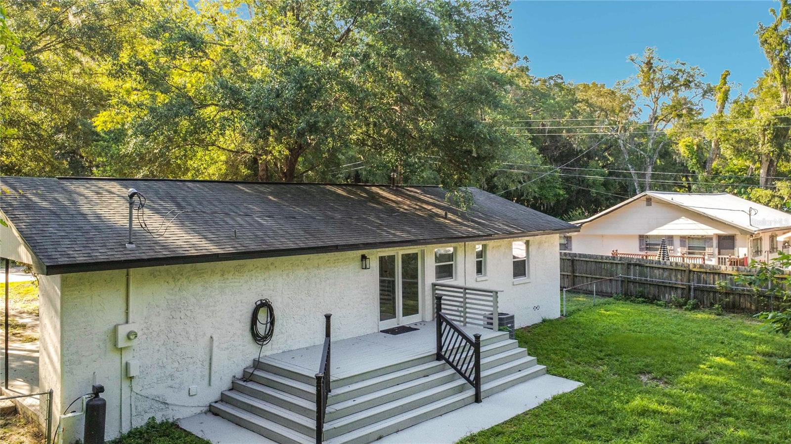 FLOYDS ADD 01 - Residential