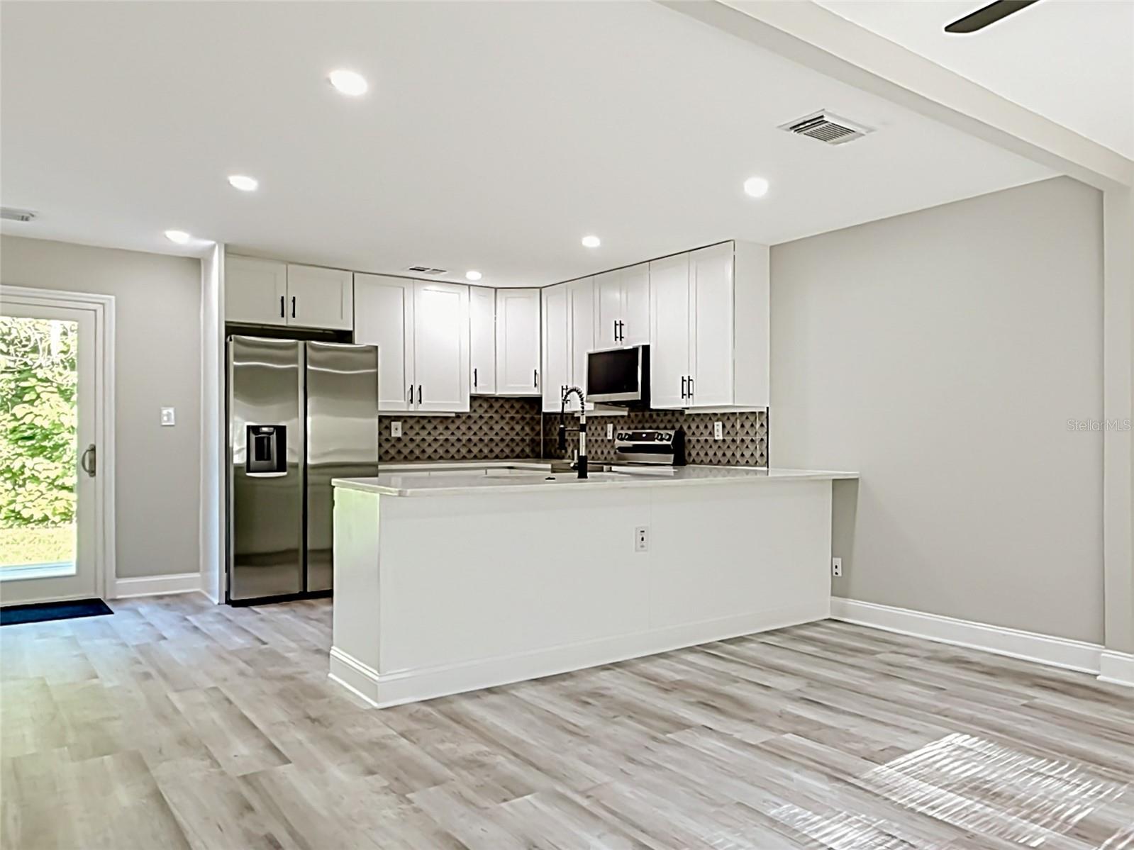 FLOYDS ADD 01 - Residential