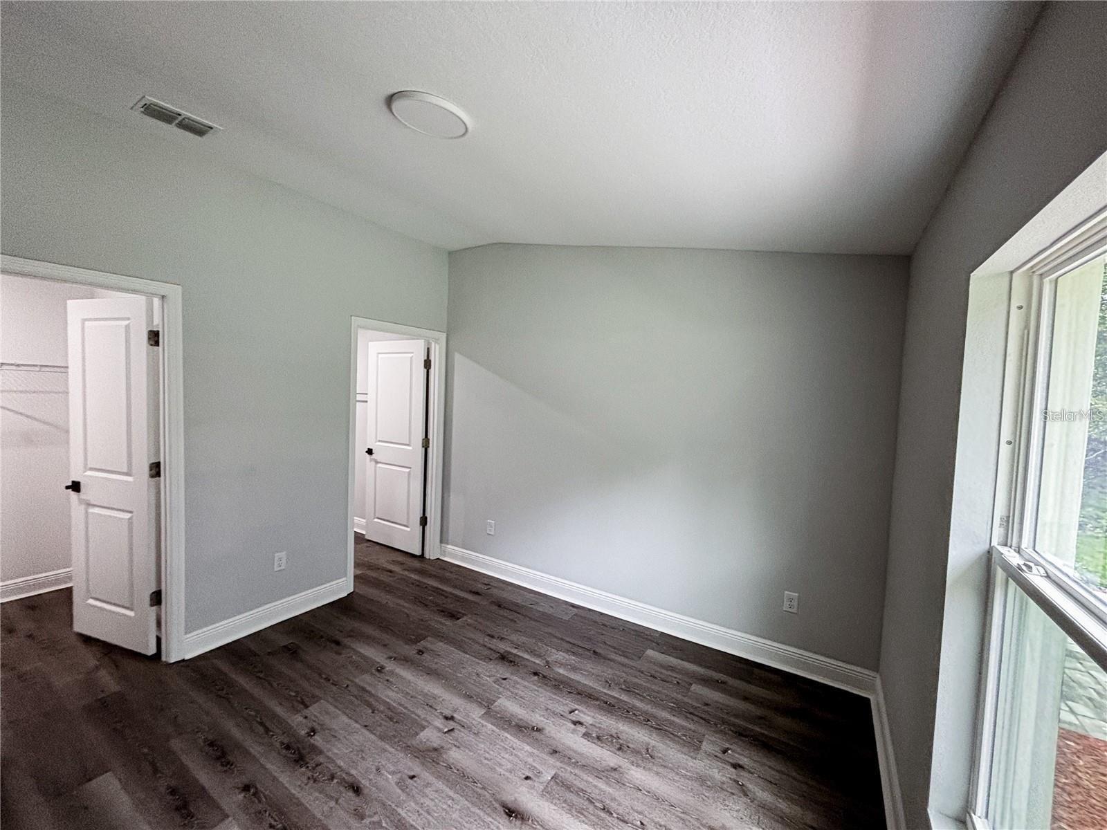 SILVER SPGS SHORES UN 26 - Residential Lease