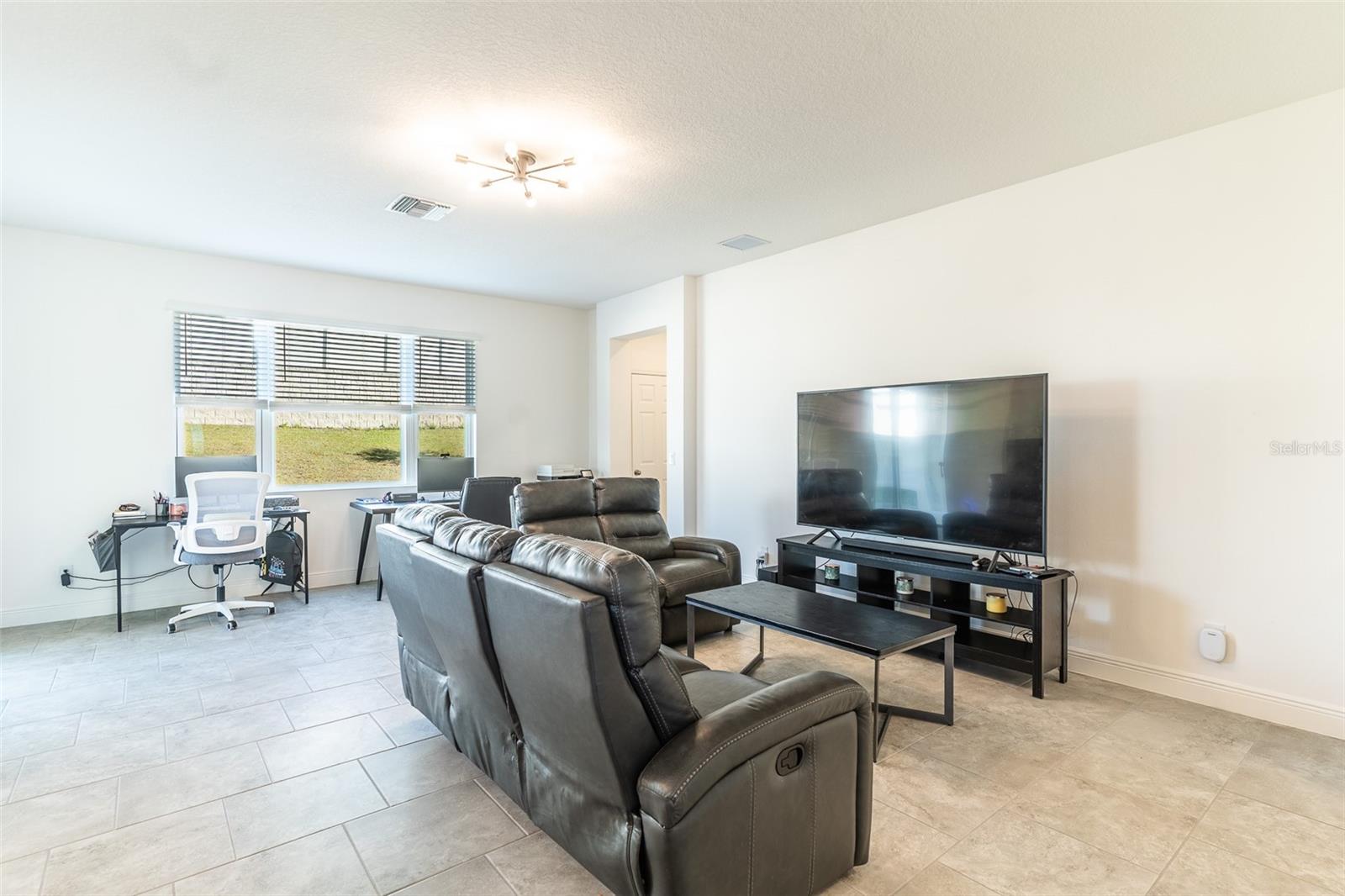 ARDMORE RESERVE PH VI - Residential