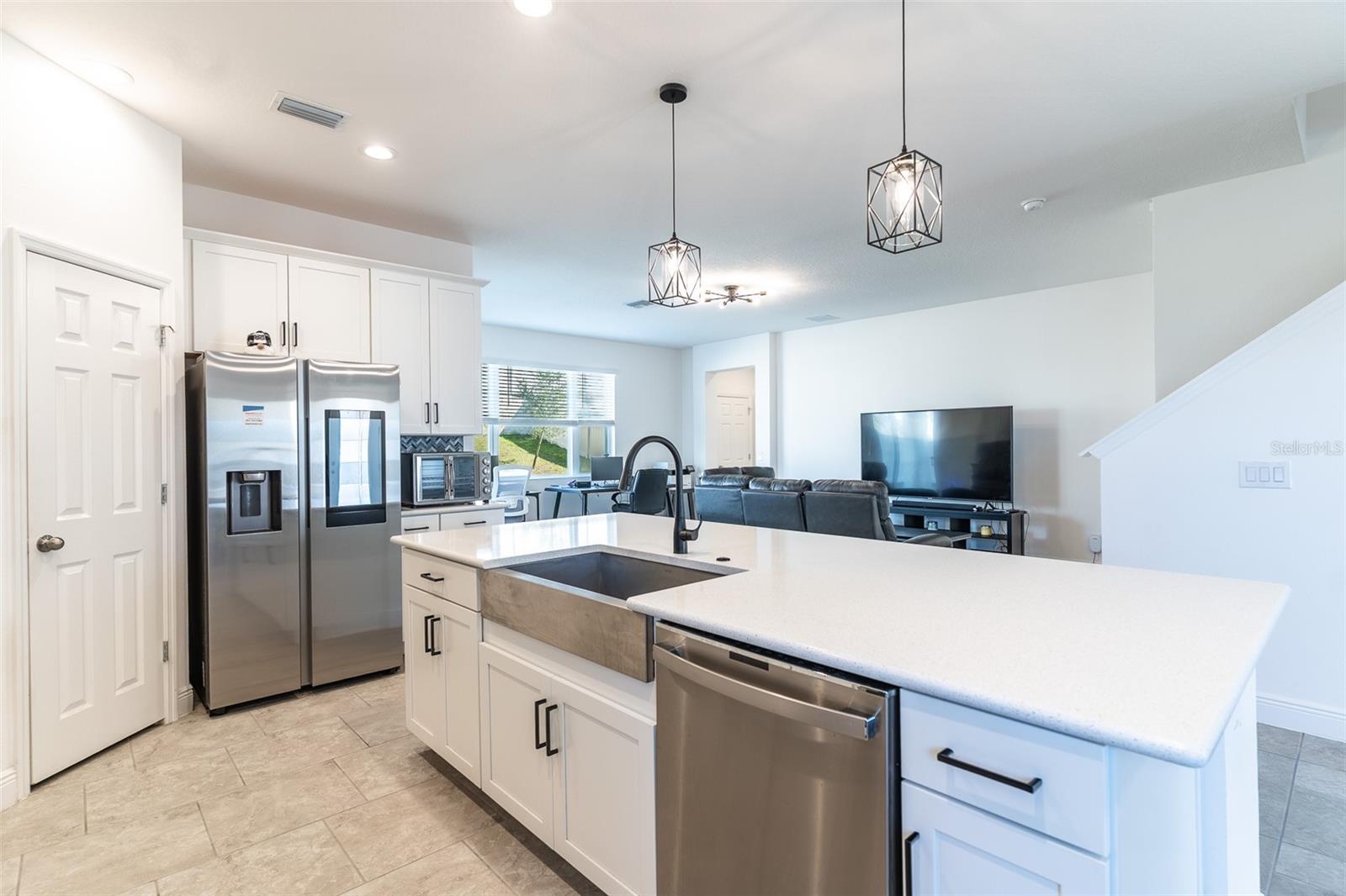 ARDMORE RESERVE PH VI - Residential