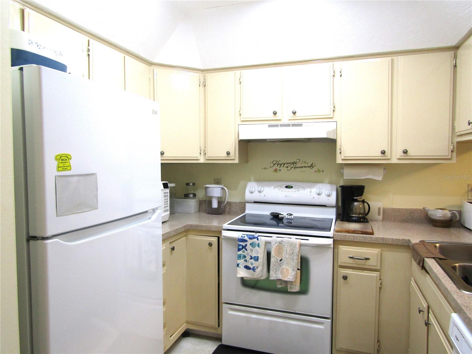 PINEBROOK HOLLOW - Residential