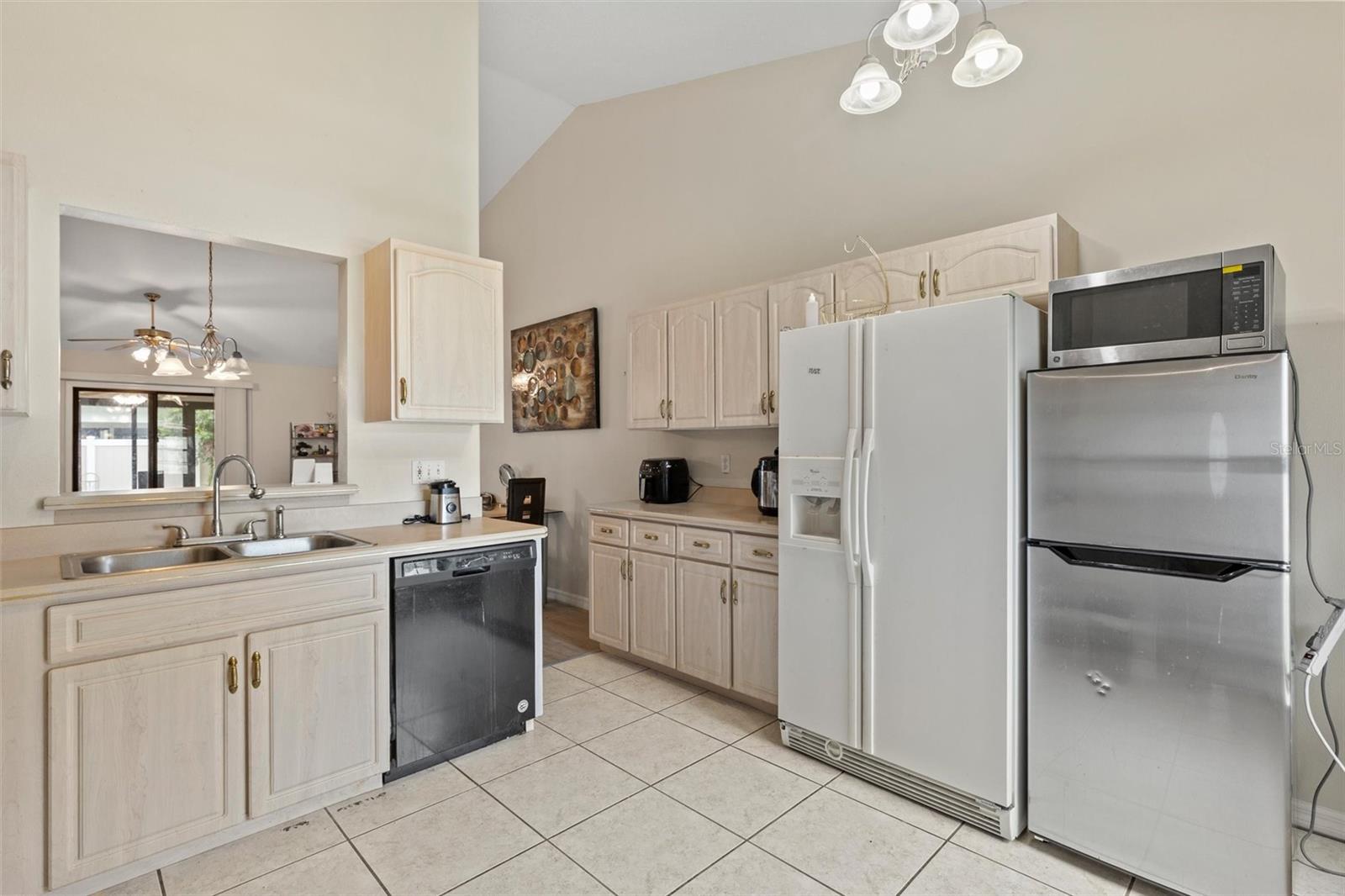 PALM COAST/EASTHAMPTON SEC 34 - Residential Income
