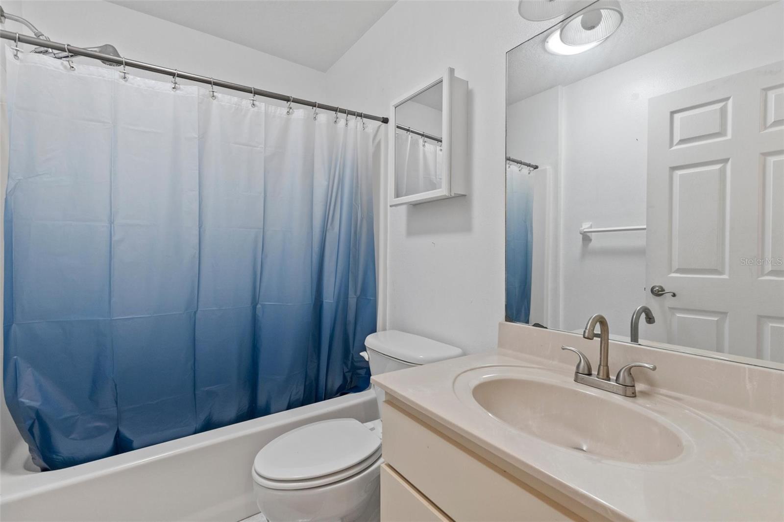 PALM COAST/EASTHAMPTON SEC 34 - Residential Income