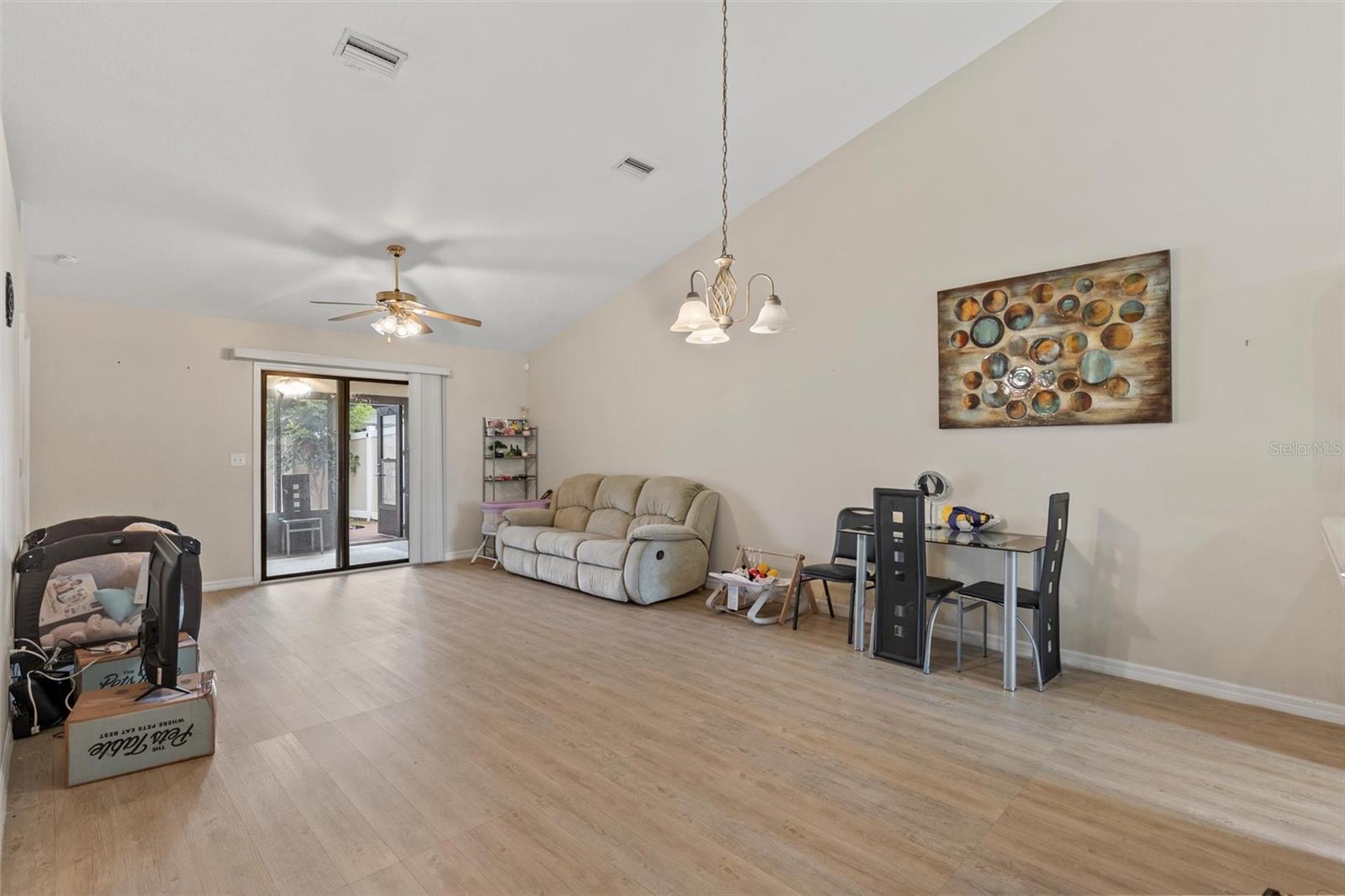 PALM COAST/EASTHAMPTON SEC 34 - Residential Income