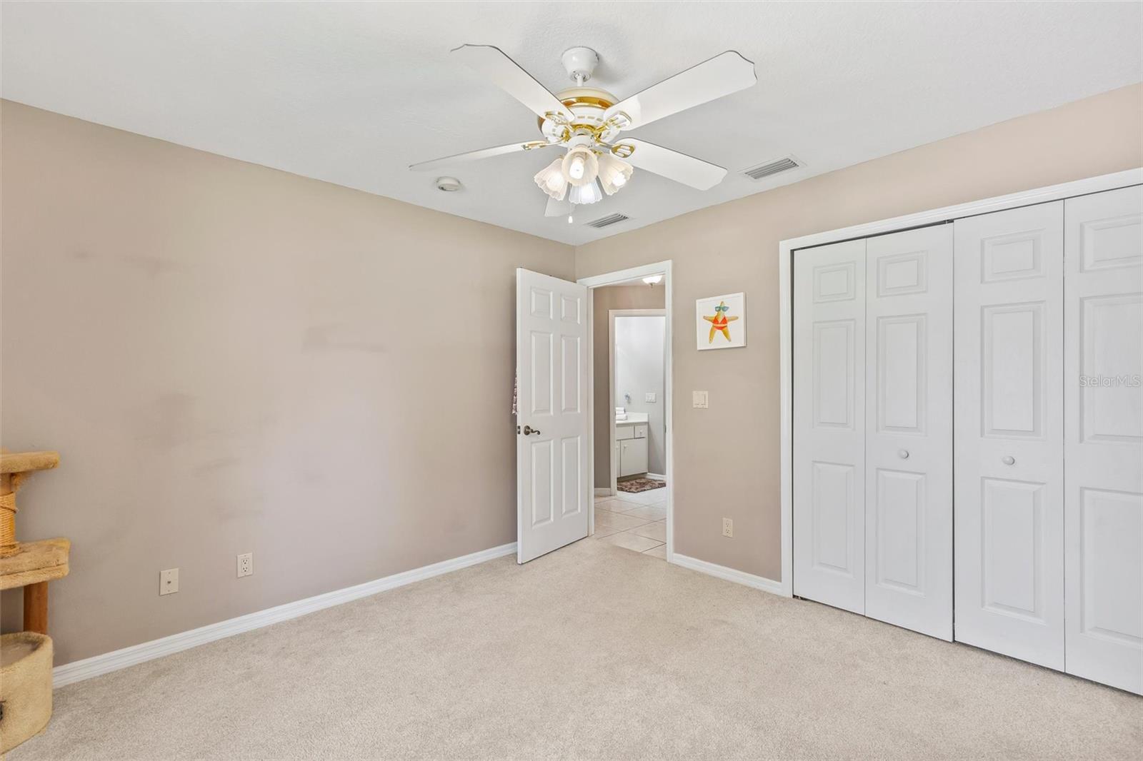 PALM COAST/EASTHAMPTON SEC 34 - Residential Income