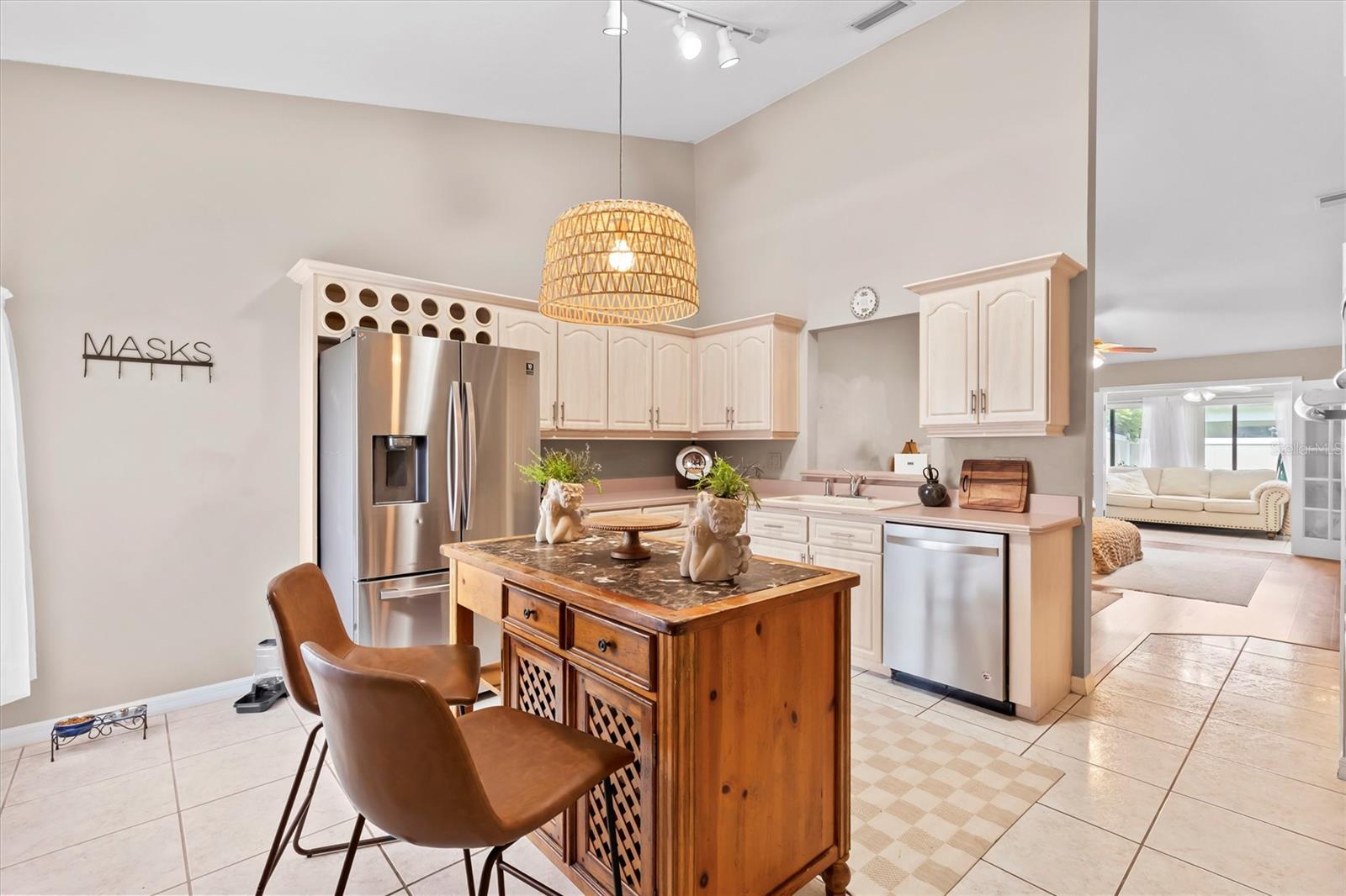 PALM COAST/EASTHAMPTON SEC 34 - Residential Income