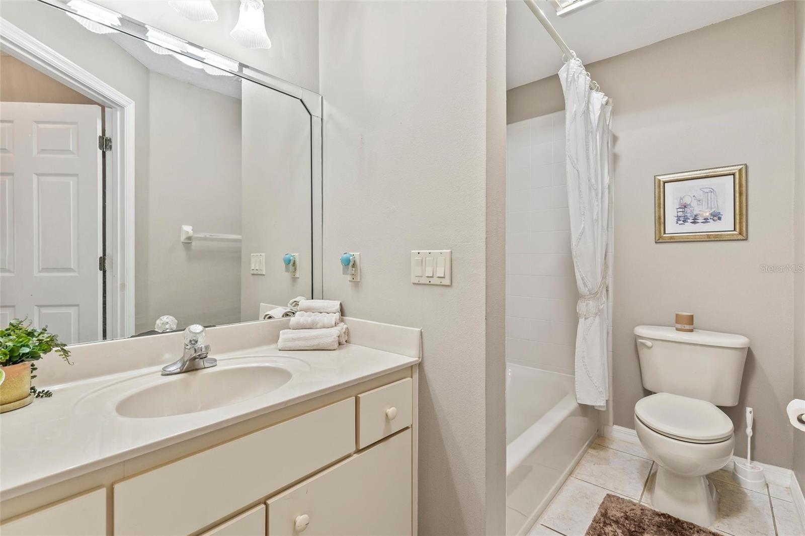 PALM COAST/EASTHAMPTON SEC 34 - Residential Income