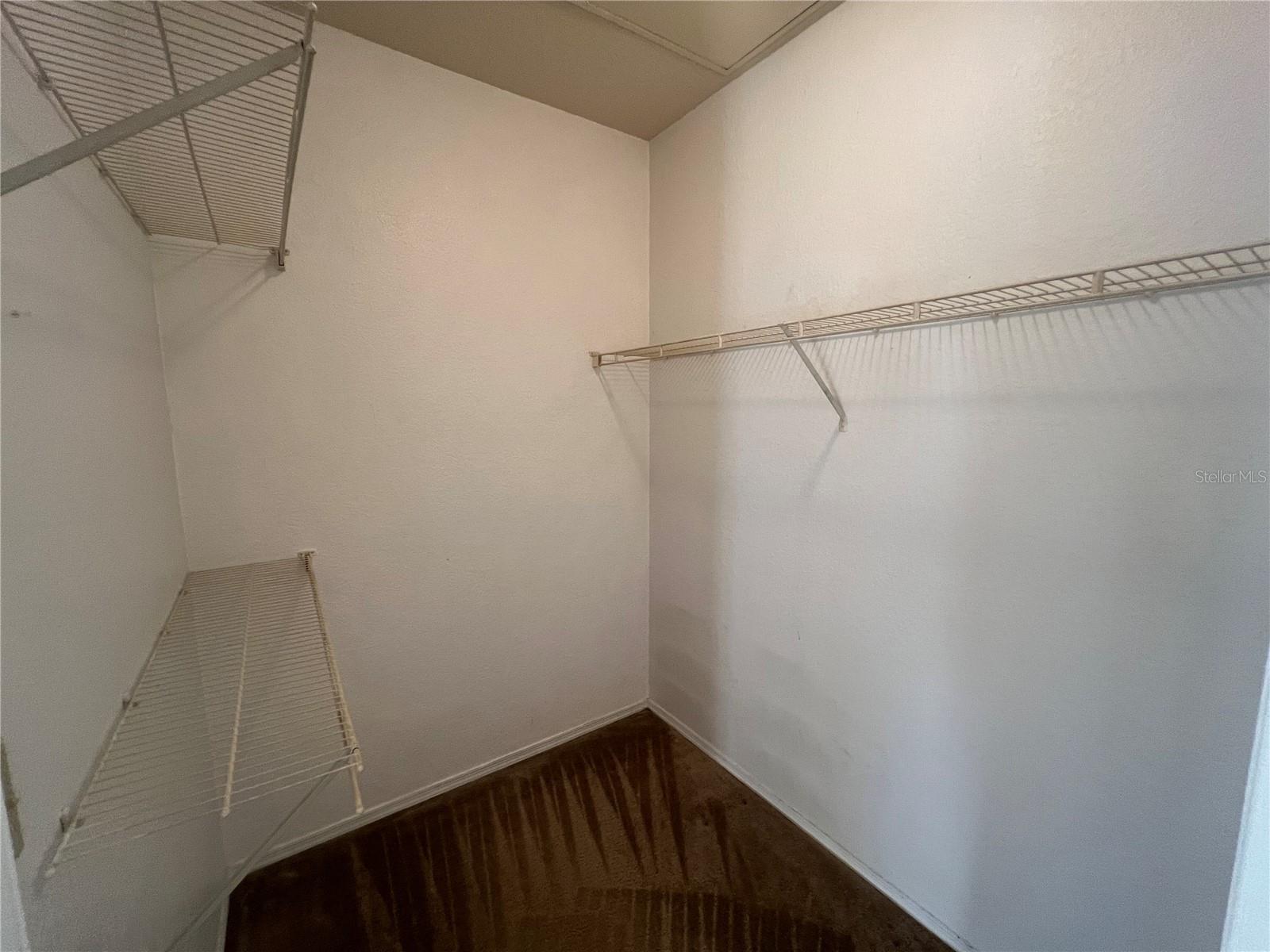 NOTTING HILL A CONDO - Residential