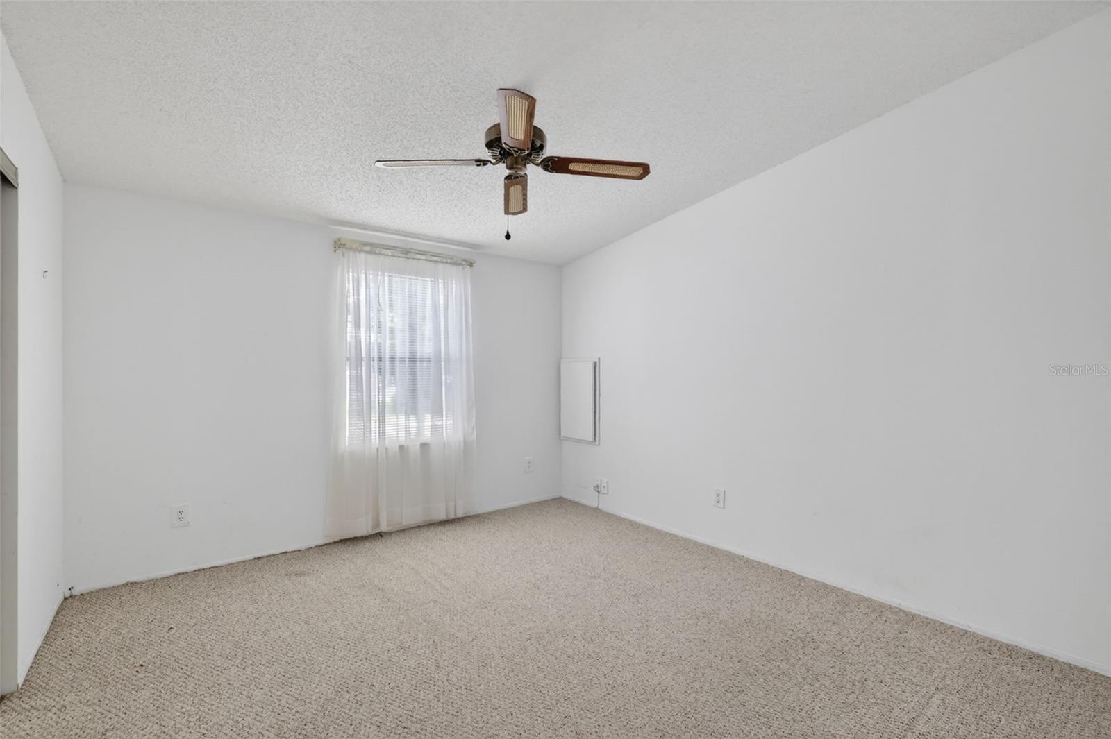 LADY LAKE ORANGE BLOSSOM GARDENS UNIT 09 - Residential