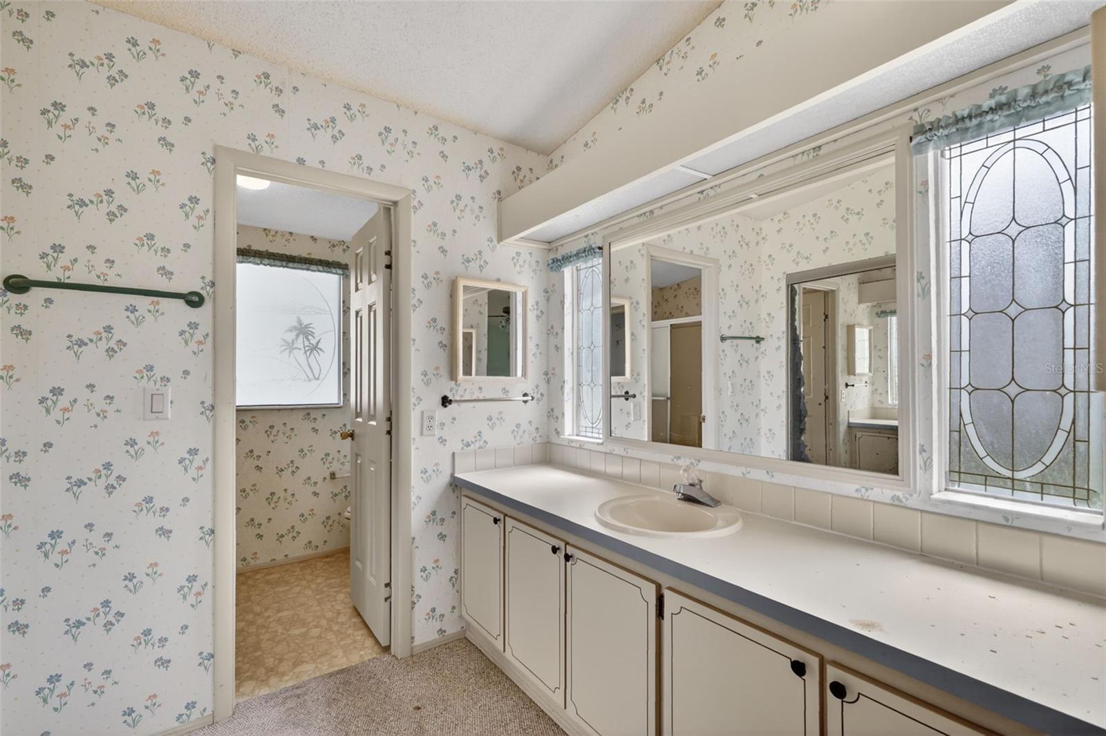 LADY LAKE ORANGE BLOSSOM GARDENS UNIT 09 - Residential